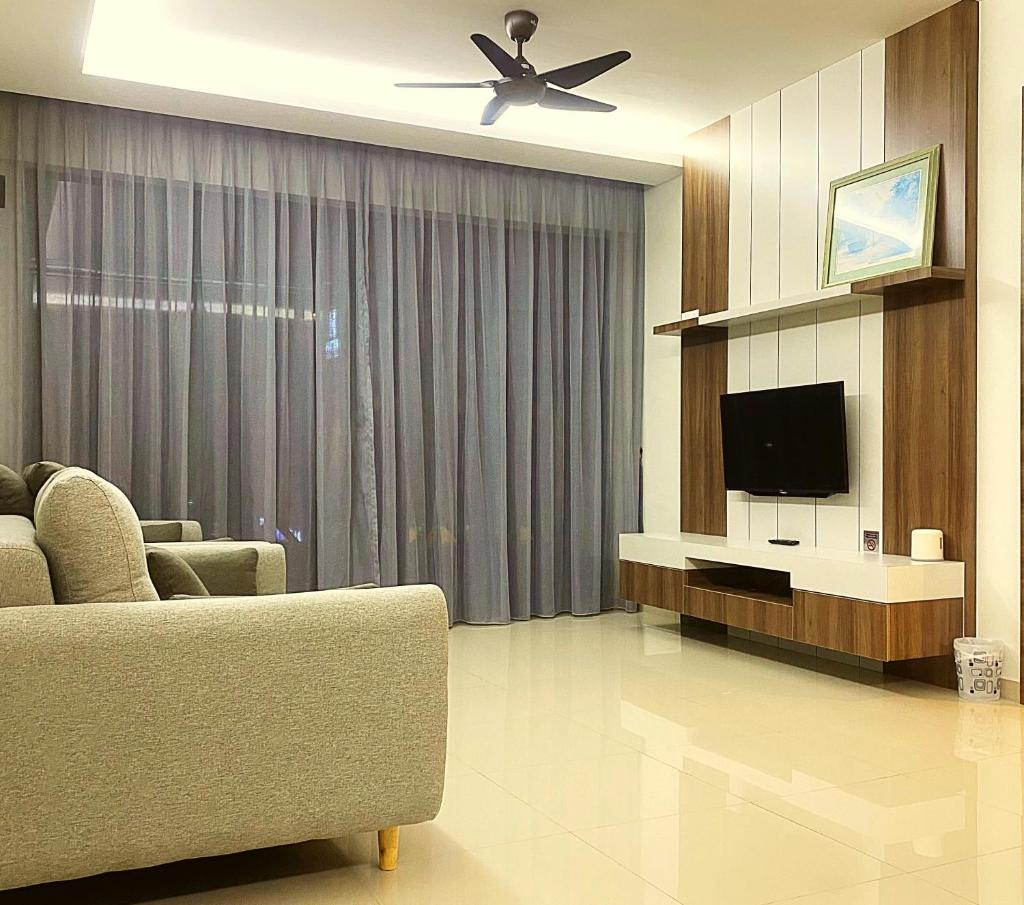 Amadel Residence 16