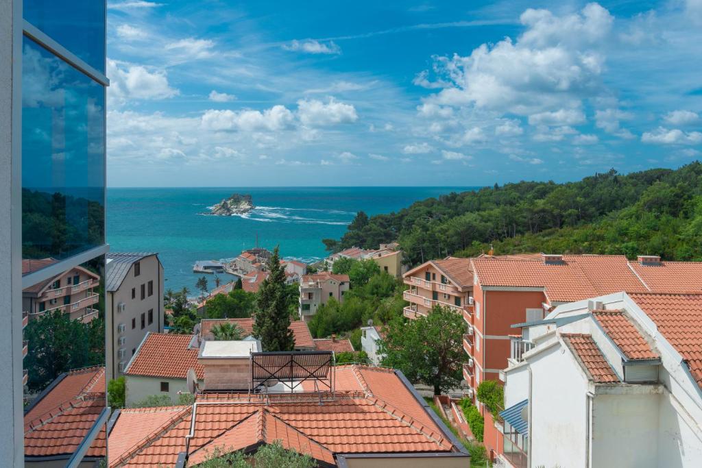 Medin Apartments BluVista