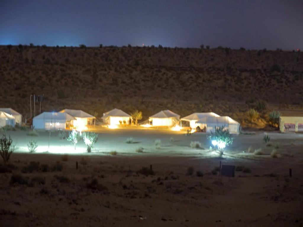 Jaisalmer Desert Holiday Camp