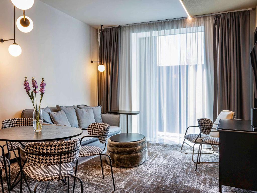 Novotel Living Almaty Jetisu