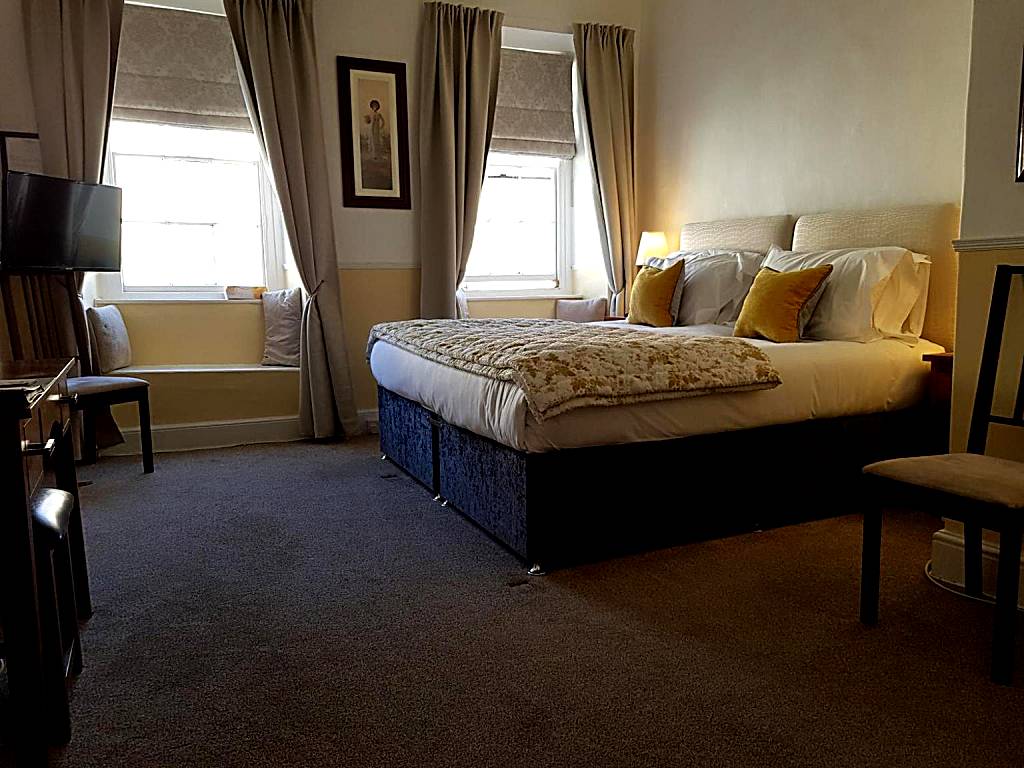Ty Helyg Guest House
