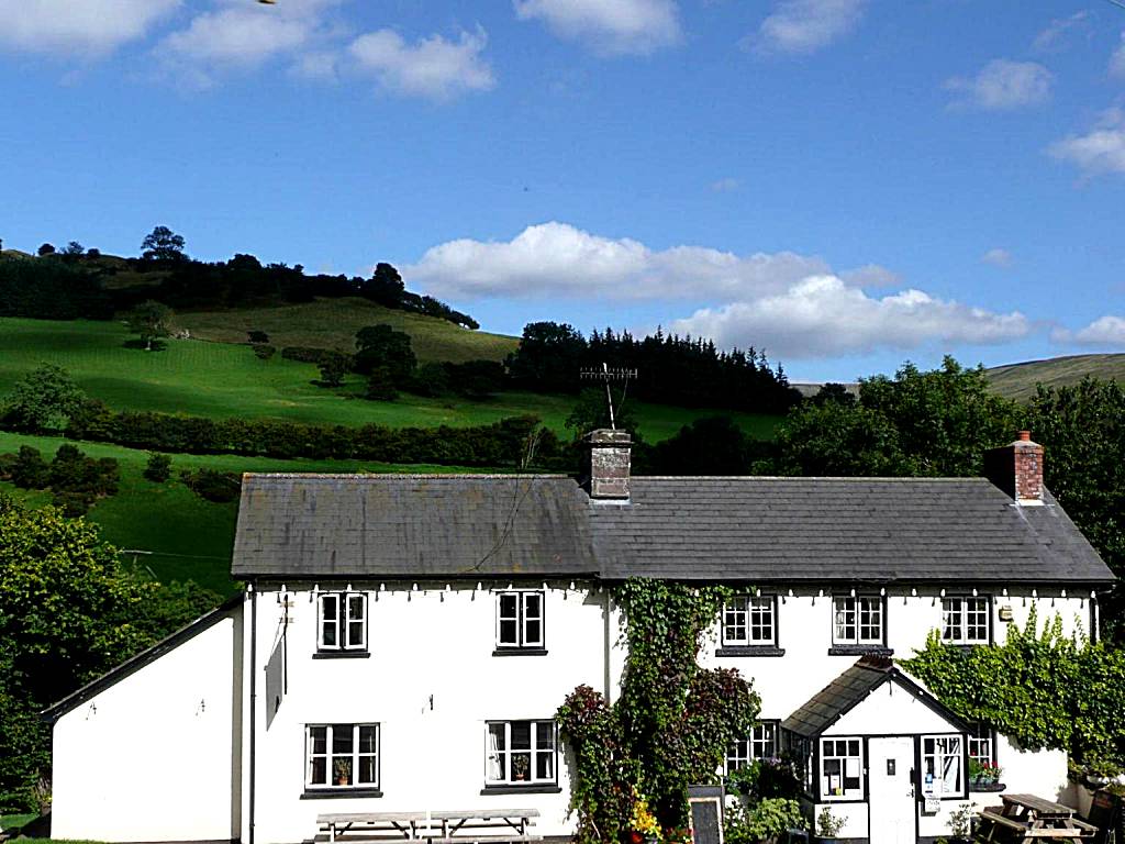 Dinas Castle Inn
