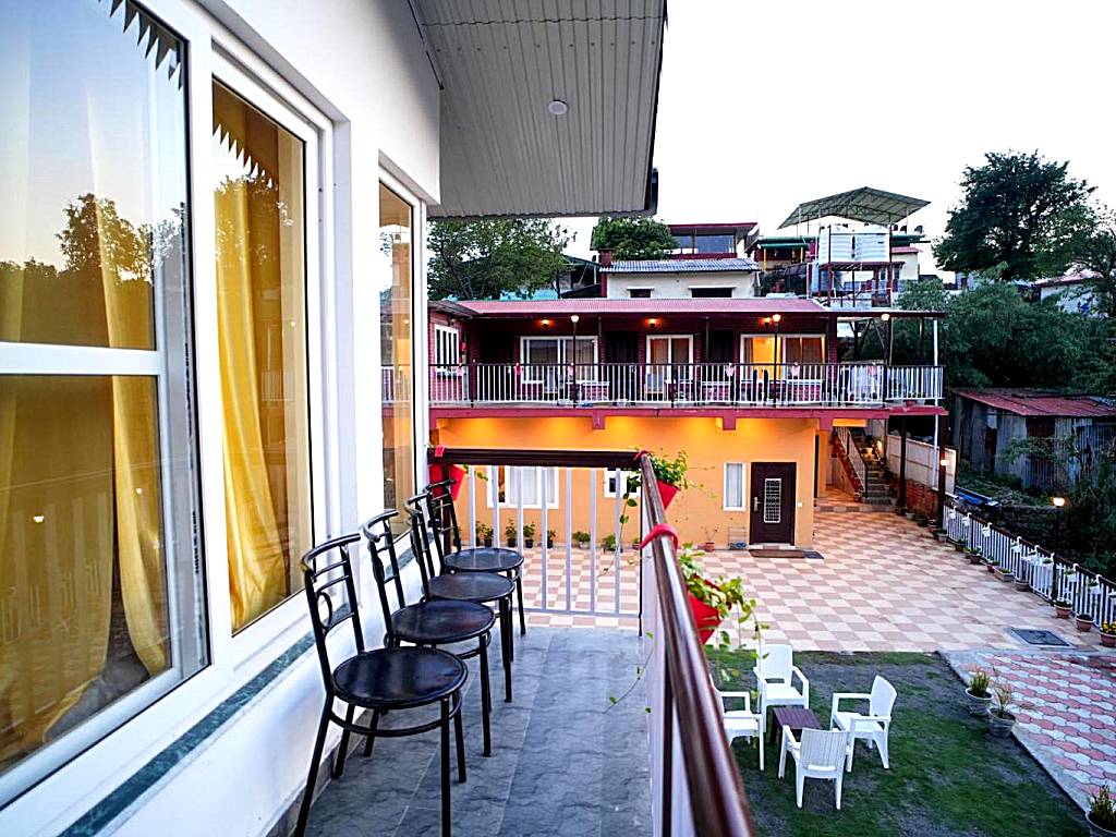 Kusum Kunj Hill Cottage