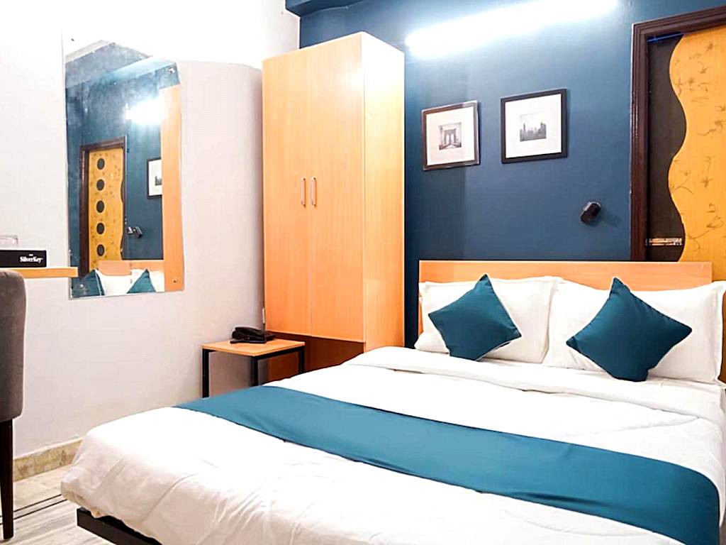 GRG Giriraj Stay Hub Kolkata
