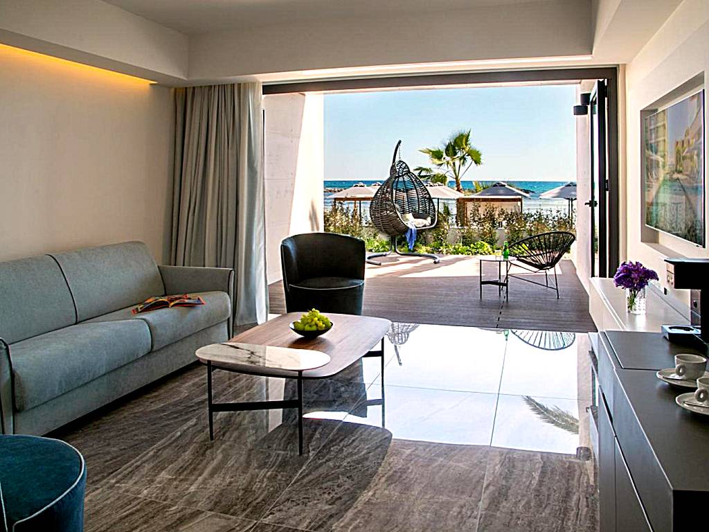 Mercure Larnaca Beach Resort
