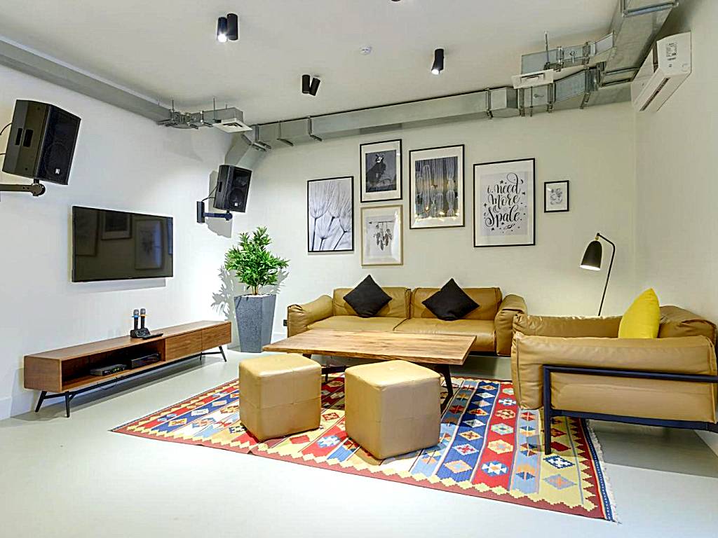 Eleven Hotel and Hall