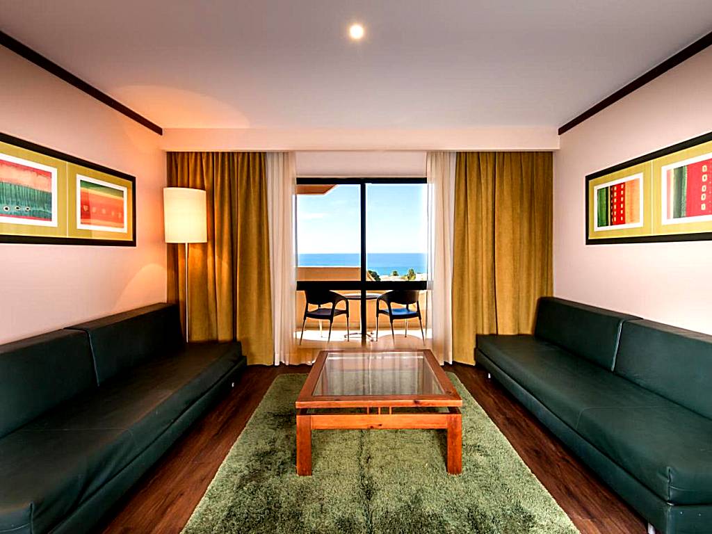 Vila Gale Atlantico: Junior Suite with Sea View (3 Adults)