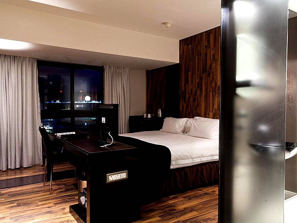 Colosseum Luxury Hotel: Three-Bedroom Suite