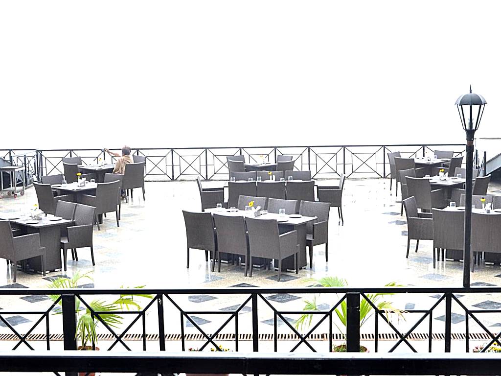 Ramada by Wyndham Kasauli: Twin Room - Non-Smoking