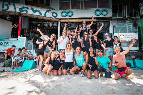 Blanco Beach Bar Hostel (Phi Phi Don)