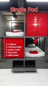 Dormsin Social (Phi Phi Don)