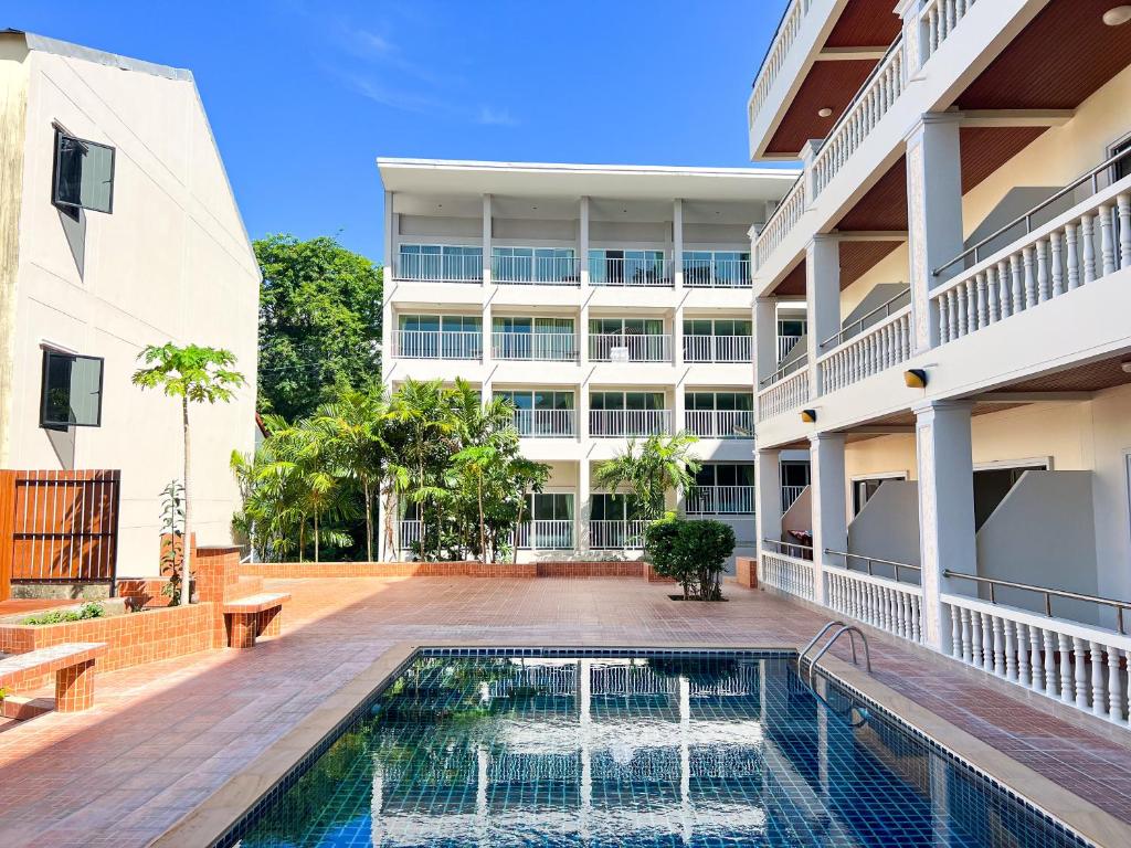 Trimiracle Kata ฺBeach Side