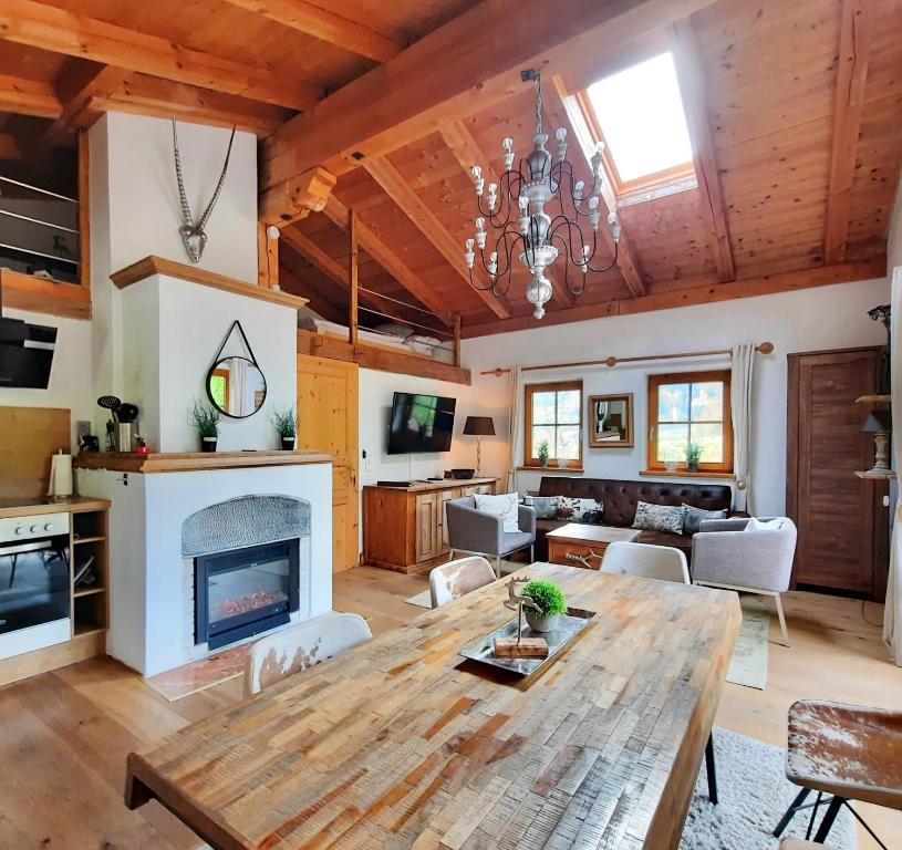CHALET BELLE KITZ by Belle Stay