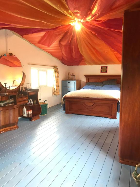 Magical Cabin in avocadoes paradise