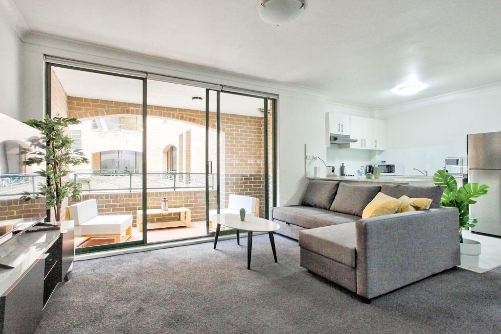 Stylish 2 Bedroom Apartment Chippendale