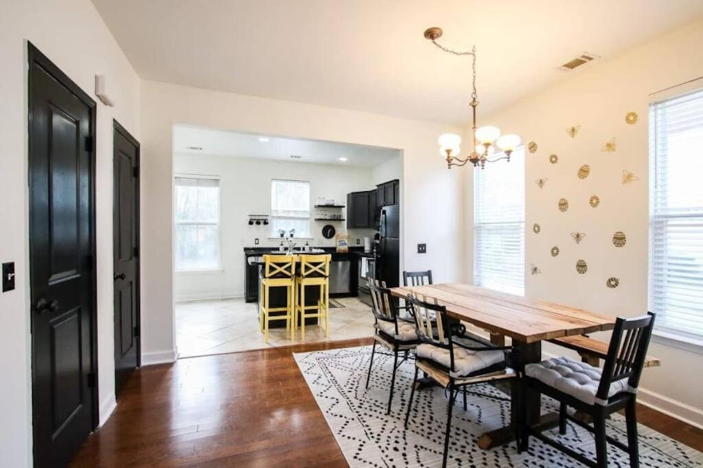 Honey, I’m Home near Savannah - Seen on HGTV