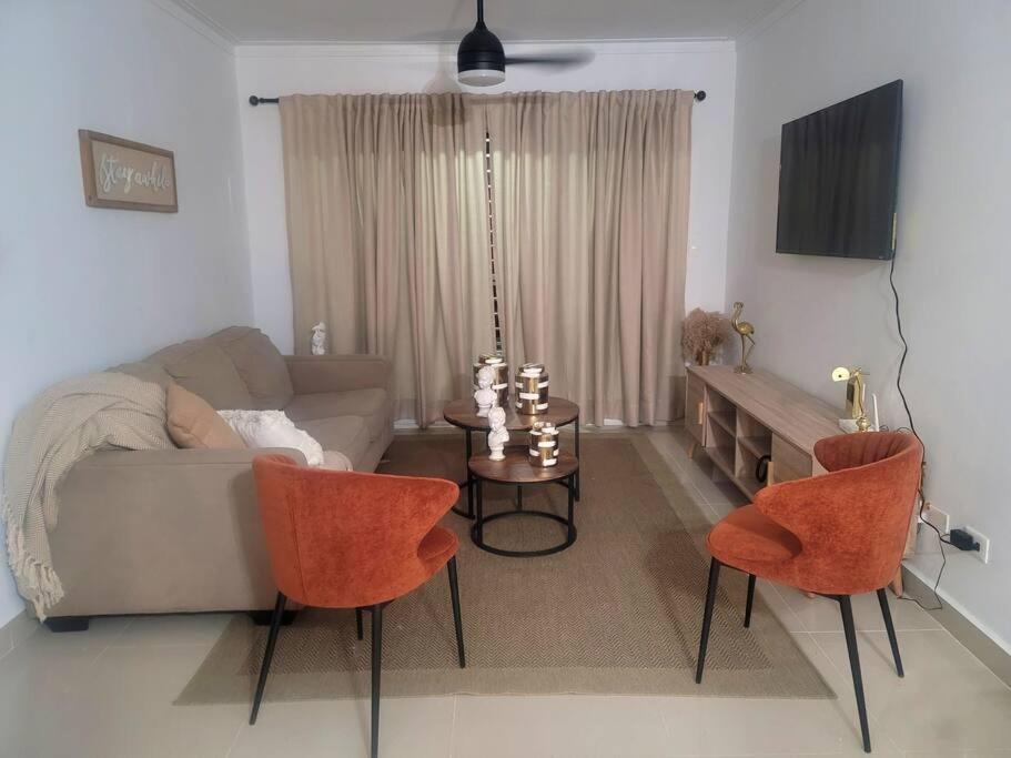 Fancy, Kids Friendly Apartment -3 Bedrooms