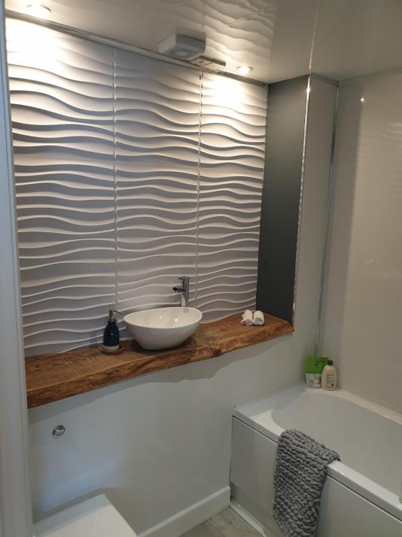 Boutique Coastal appt nr Edinburgh