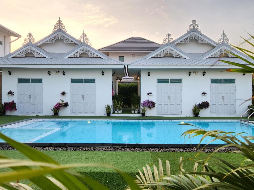 Bianco House Resort