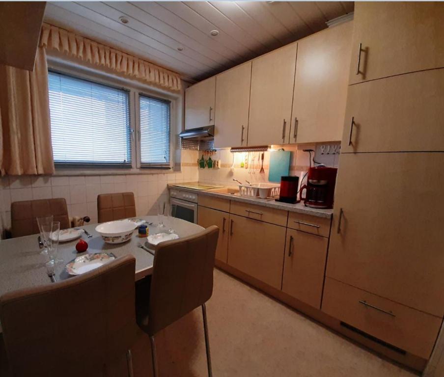 HomeSweetHome in Residential Park near Uni with WiFi Parking Balcony