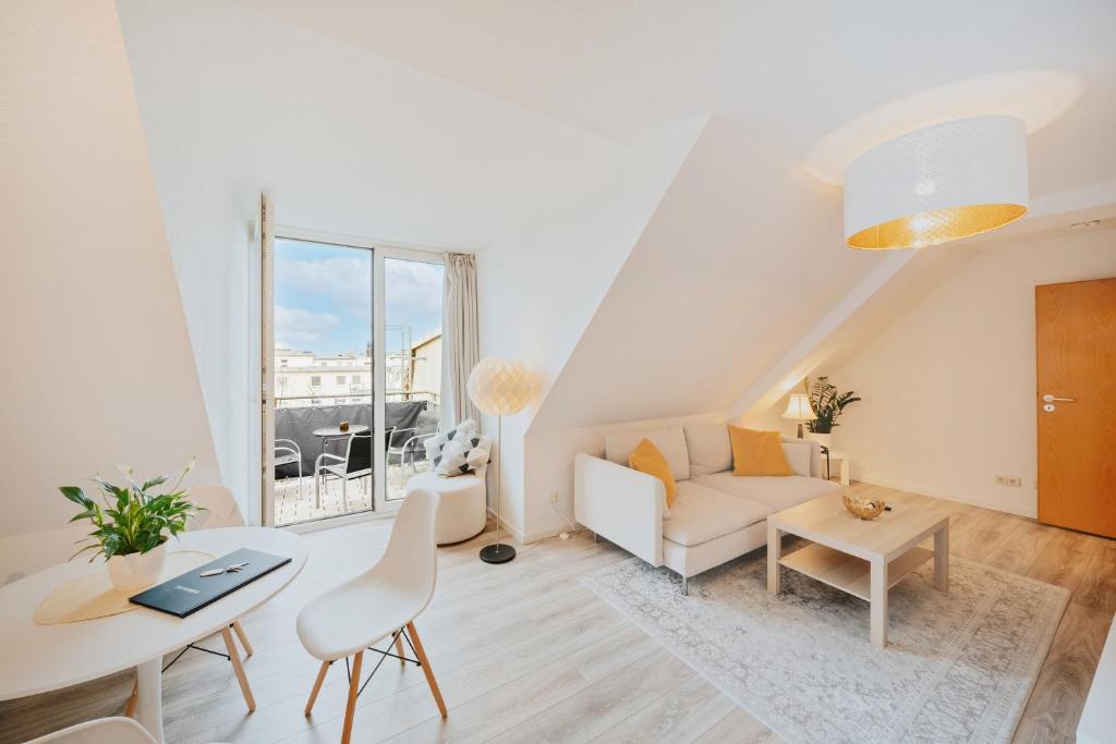 Serviced Apartments Arbeitsplatz Zentral Küche Waschmaschine Netflix