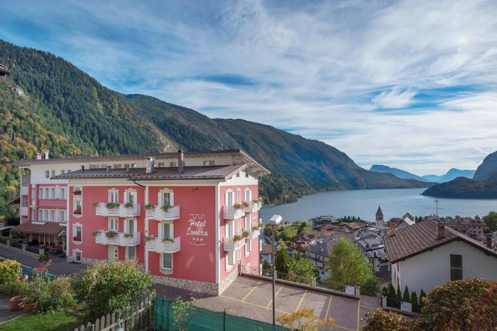 Hotel Londra Slow Living Molveno