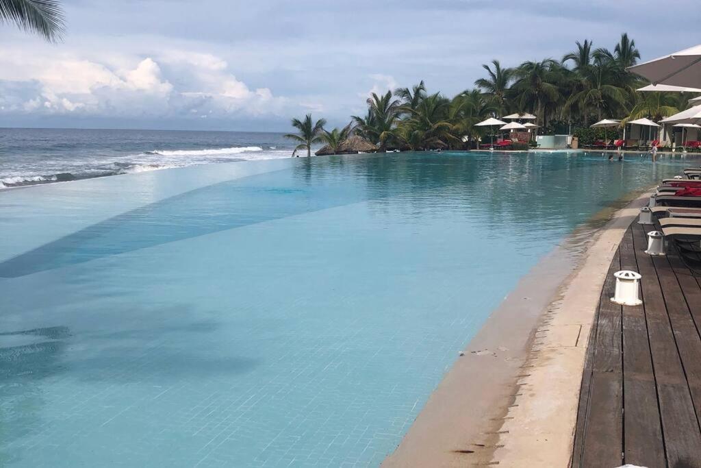 Bay View Grand Marina Ixtapa condo en pie de playa