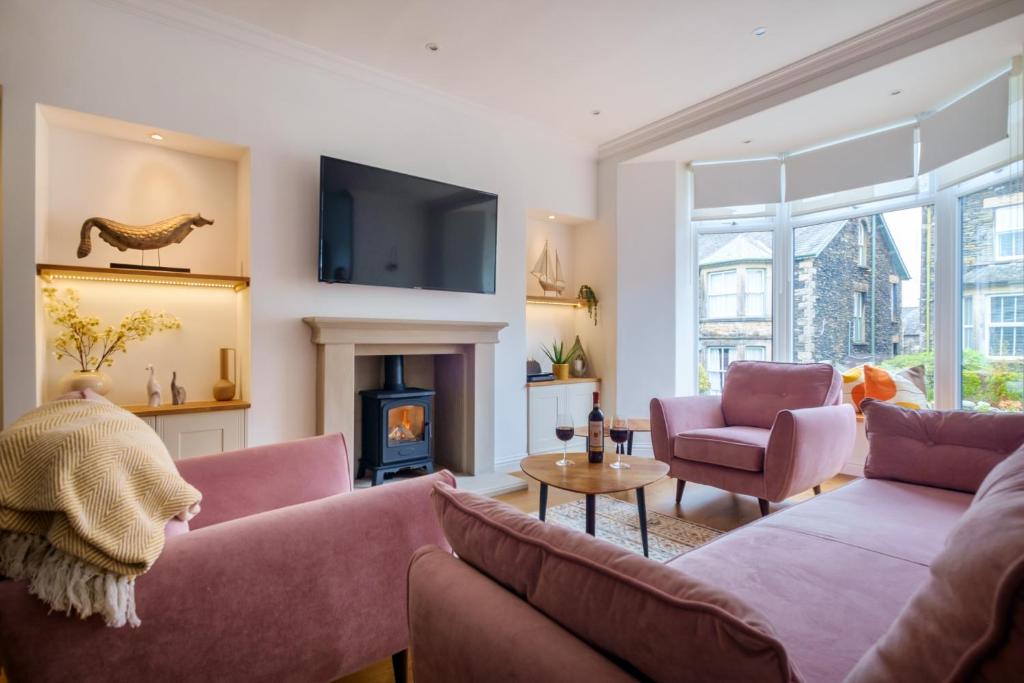 Canon Craig, Luxurious Lakeland stone Cottage