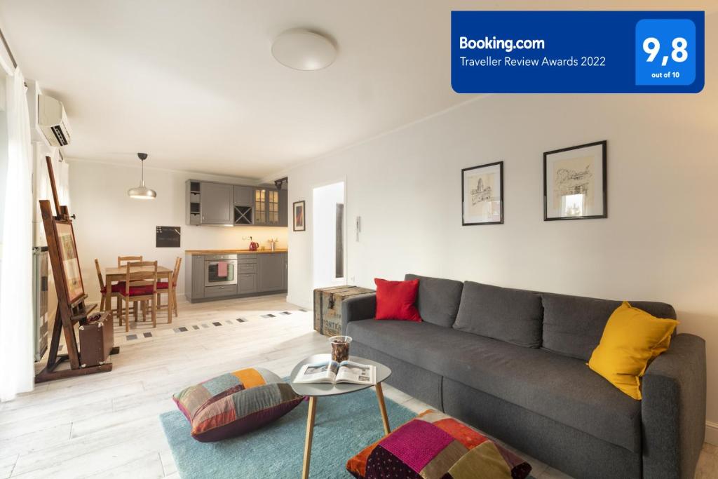 Apartment Paha-Paha modern & full of light with free parking