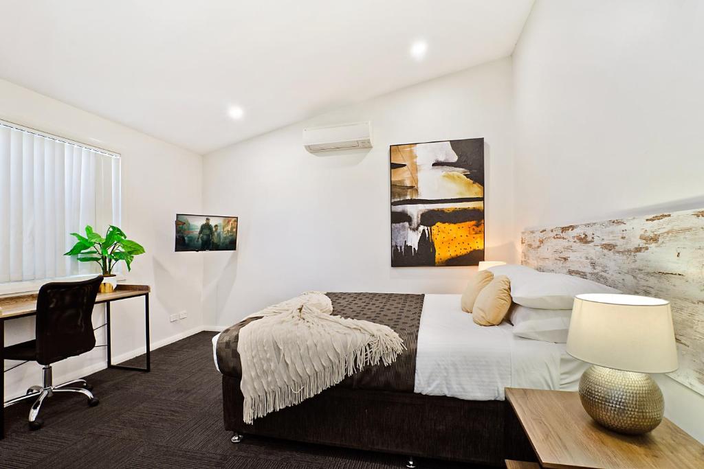 Newcastle Short Stay Accommodation - Birmingham Garden Townhouses