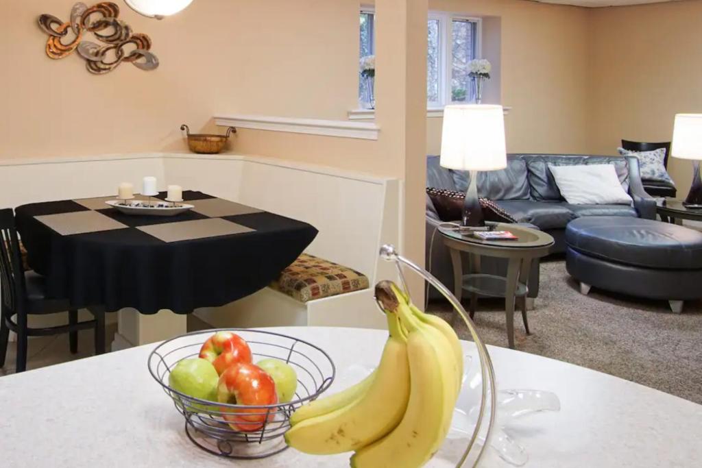 SmokeRiseRetreat, Garden Apartment