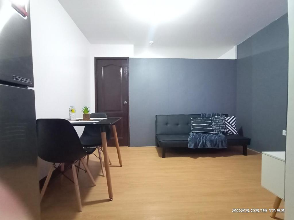 Nice 1BR Condo Unit by Lee Portum