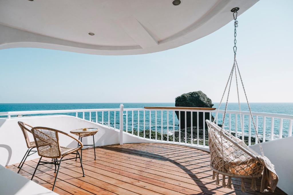 Yellow's Kenting B&B II