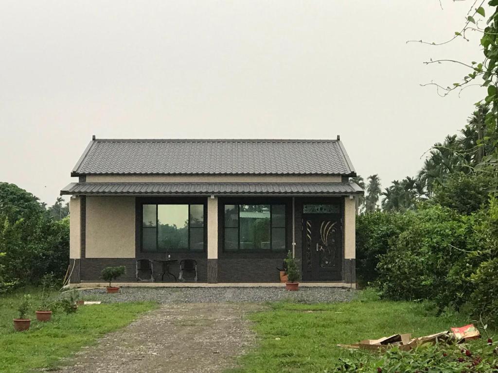 2房2廳大30坪萬巒豬腳街度假健康獨棟屋 來就送一幅畫作