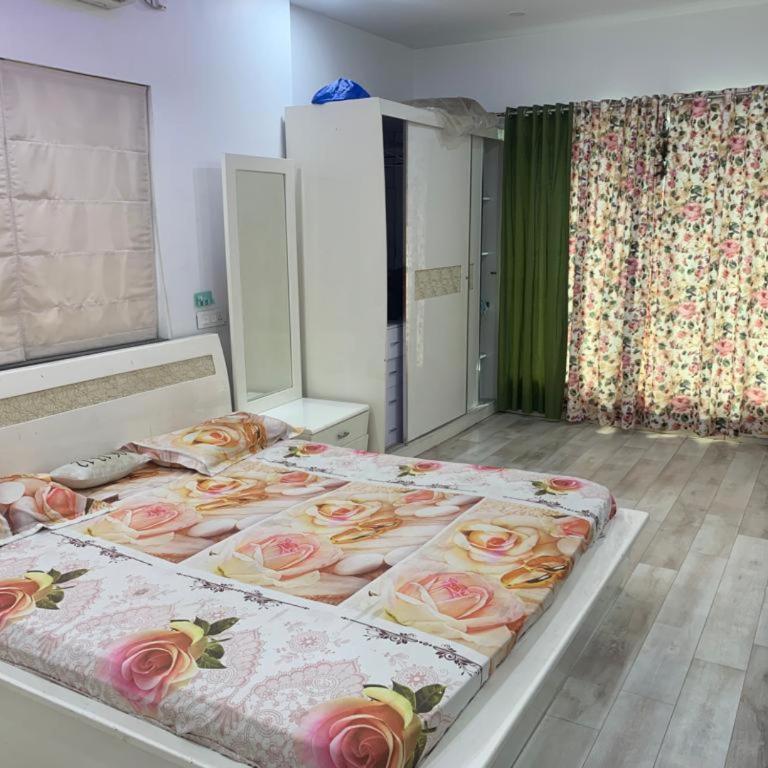 Mxx Stay Fully Furnished Private Room With Breakfast Near Dharampeth Collage Metro Station Nagpur