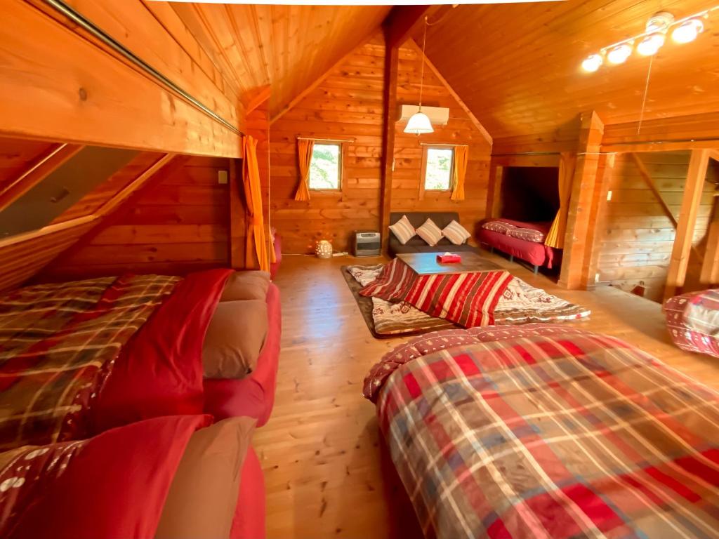 Tomy's Log House - Need CAR
