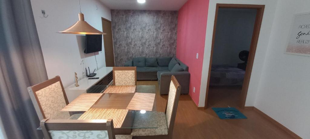 Apartamento bem localizado, próximo às praias.