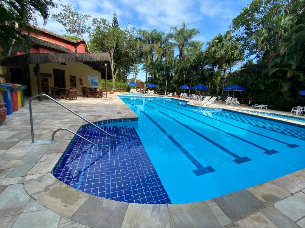 FABULOSO FLAT 225, 2 PISCINAS climatizadas, SKY com 170 canais,TV com Xbox, internet particular 500m Bertioga, Riviera de São Lourenço Flat Duplex inteiro, Adega, cozinha equipada completa serviço de hotelaria, serviço de praia,
