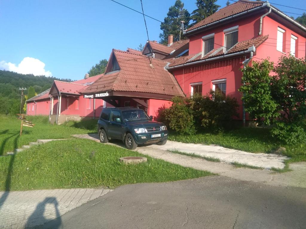 Parrag Panzió Mátraszentlászló
