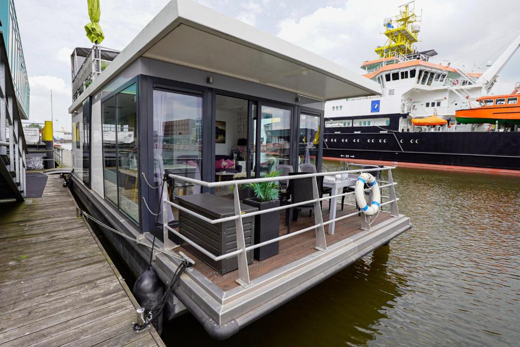 Hausboot Lobster Bremerhaven