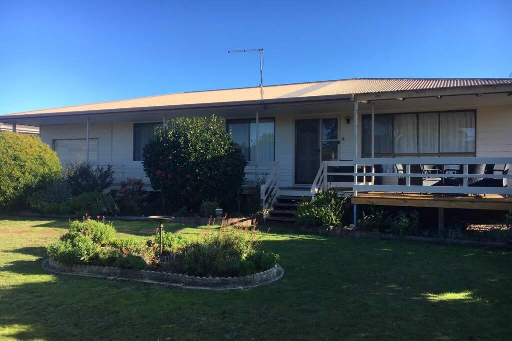 Parnella Cottage - Pet friendly