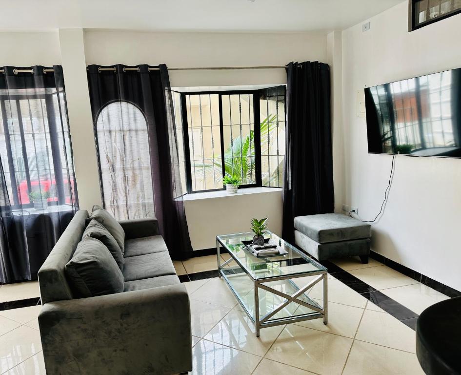 Comfortable 3-Bedroom Condo in Bellavista, Guayaquil