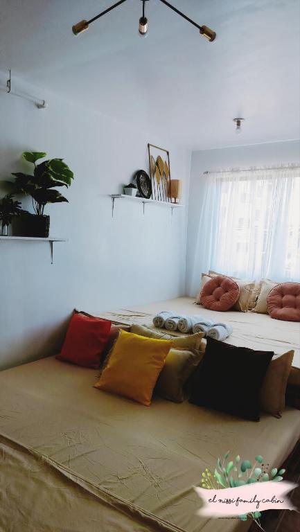 El Nissi Family Cabin (Condo Beside Enchanted Kingdom)