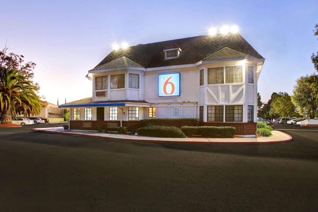 Motel 6-Fremont, CA - North