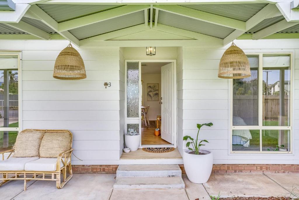 The Lil Shack - 3 Encounter-Pets Negotiable - BYO Linen
