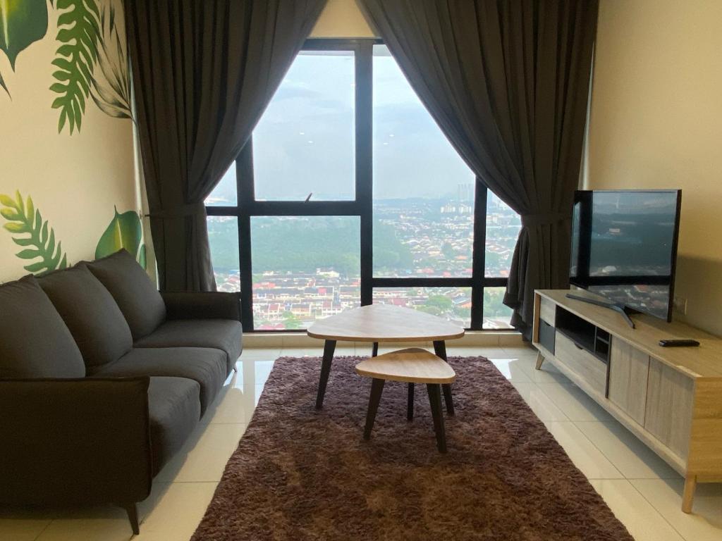 Southkey 2BR, 5-6 PAX, WIFI, Mid Valley JB,