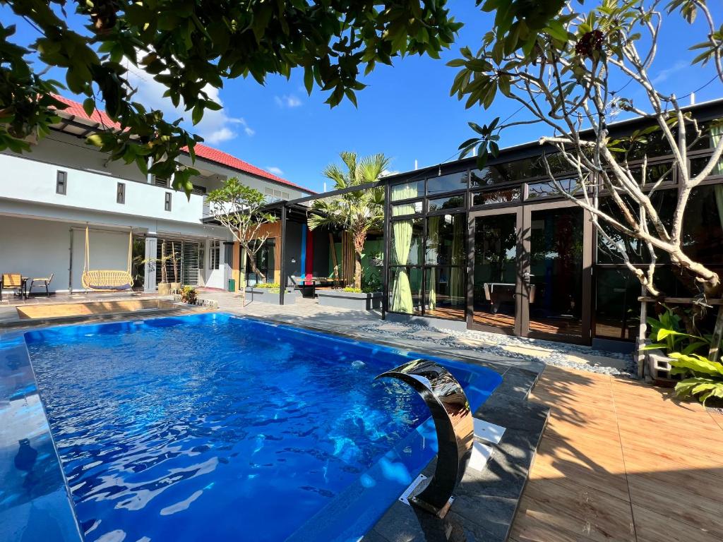The Uniique Haus - Johor 1st Staycation Water Dining Experience