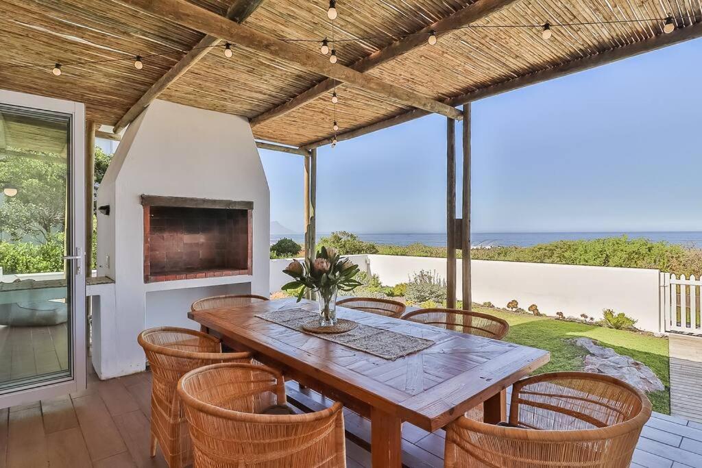 Efcharisto Seaside Cottage - Lower Beach Road