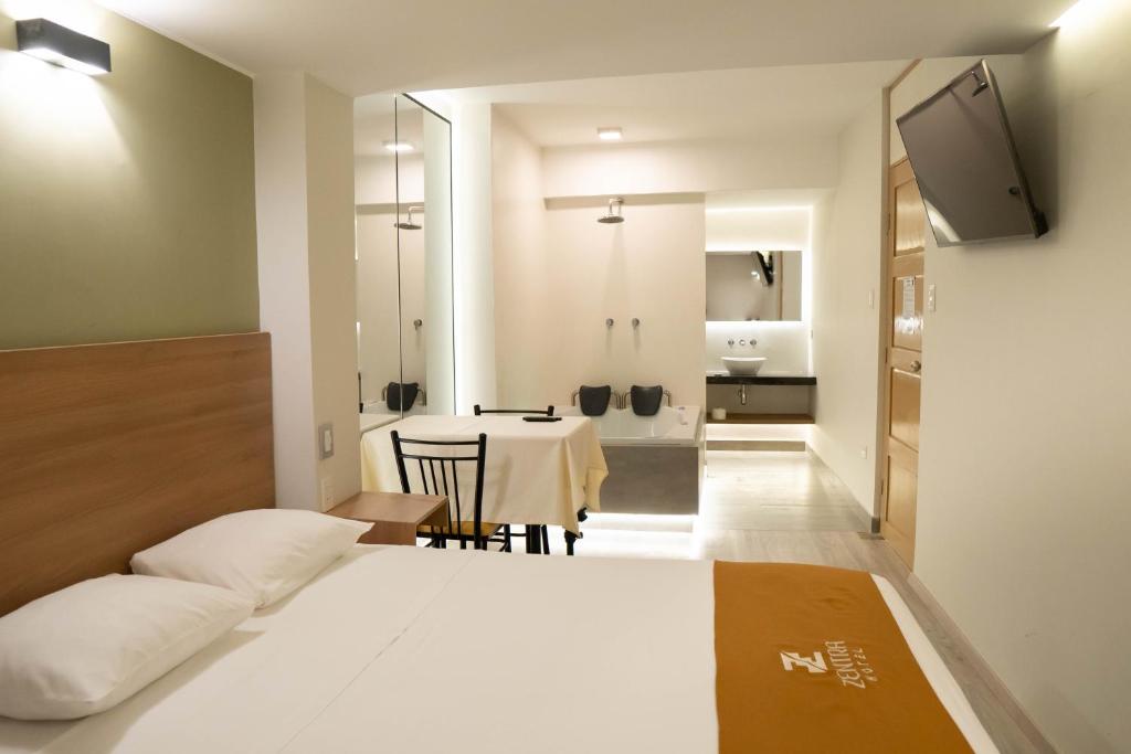 Zentra Hotel