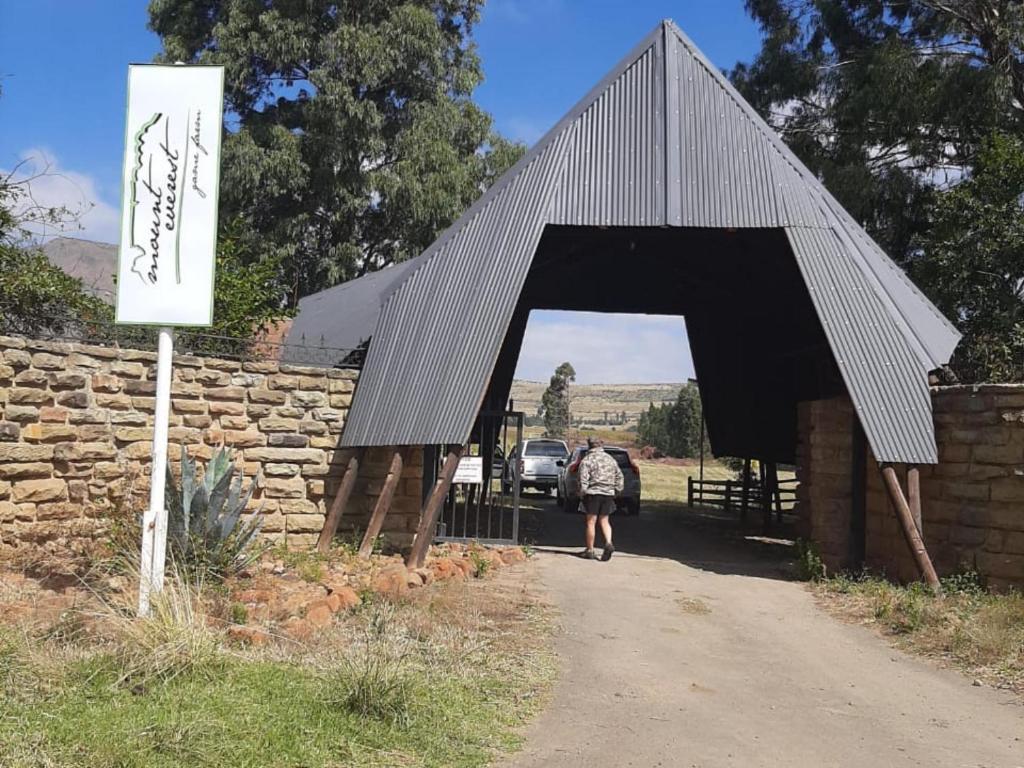 Mount Everest Guest Farm